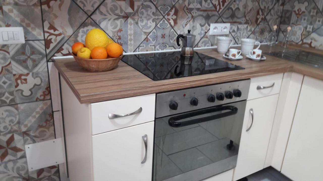 Estia Holidays Apartments - Таормина Экстерьер фото