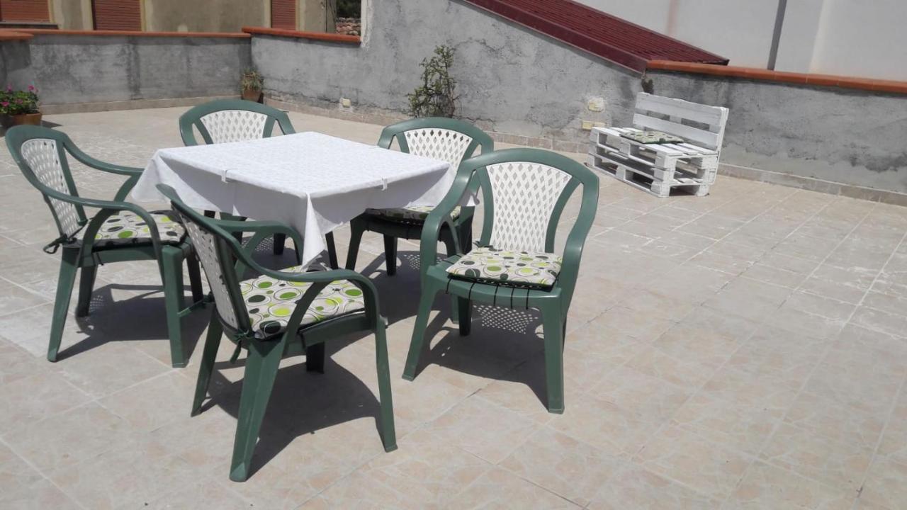 Estia Holidays Apartments - Таормина Экстерьер фото