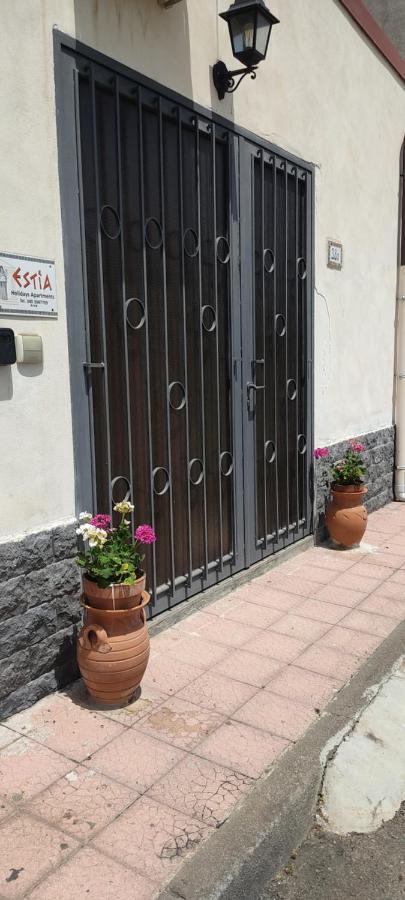 Estia Holidays Apartments - Таормина Экстерьер фото