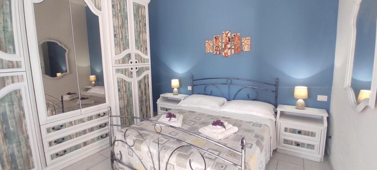 Estia Holidays Apartments - Таормина Экстерьер фото