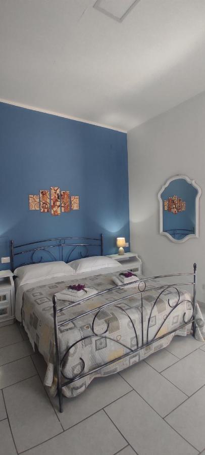 Estia Holidays Apartments - Таормина Экстерьер фото