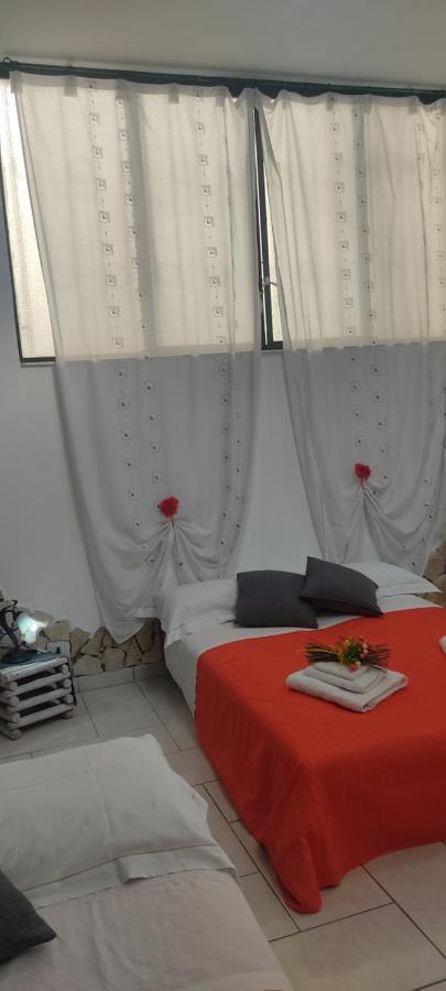 Estia Holidays Apartments - Таормина Экстерьер фото